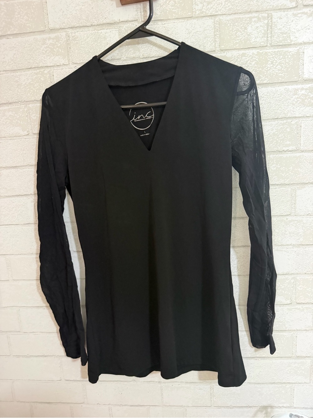 INC International Concepts Black V-Neck Top with Subtle Logo Detail Large #3102